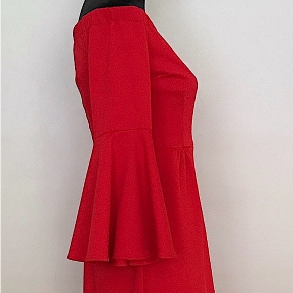 Trina Turk Red Dress. Bell sleeves. Can be worn over or off shoulders. NWOT 6 - Picture 3 of 6